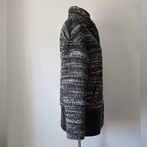 DANIER Wool And Italian Leather White and Black Knitted Coat. Size 2XS - Picture 5 of 13